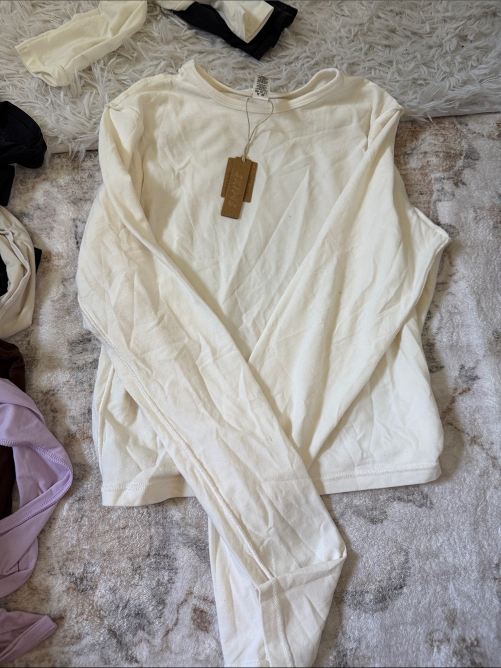 SKIMS  Cotton Long Sleeve Tee in Off-White/Cream